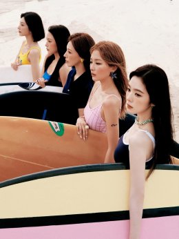 Red Velvet ซัมเมอร์ควีนคัมแบ็กพร้อมมินิอัลบั้มใหม่ 'Velvet Summer' ถ่ายทอดกลิ่นอายฤดูร้อนหลากหลายแบบ พร้อมคว้าอันดับ 1 บนชาร์ต iTunes Top Albums ใน 15 ประเทศทั่วโลก